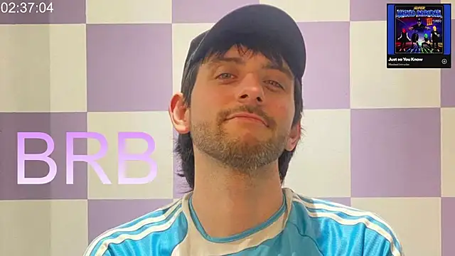 Snapshot of Chuck-FR chatting on 04/08/26, 08:25 Chuck-FR online show from 04/08/26, 08:25