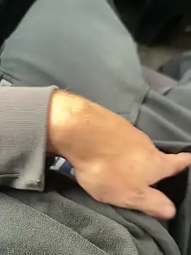 Snapshot of BobMeinster chatting on 12/03/25, 12:14 BobMeinster online show from 12/03/25, 12:14