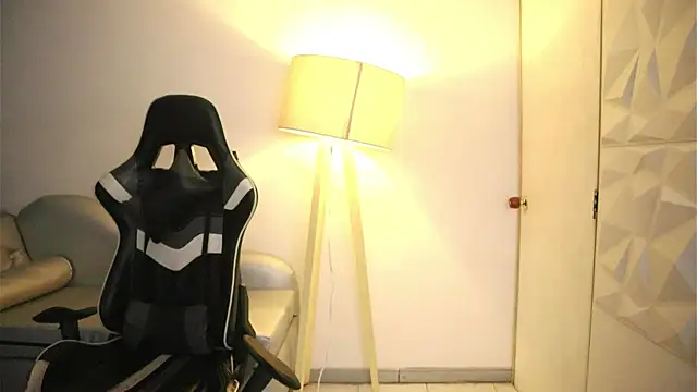 Snapshot of Daisha_Riley chatting on 11/20/25, 03:45 Daisha Riley online show from 11/20/25, 03:45