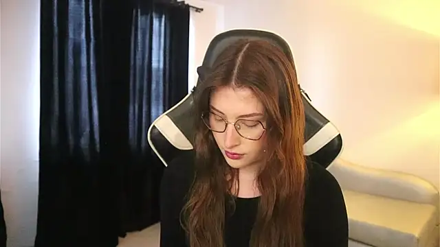 Snapshot of Daisha_Riley chatting on 11/24/25, 02:39 Daisha Riley online show from 11/24/25, 02:39