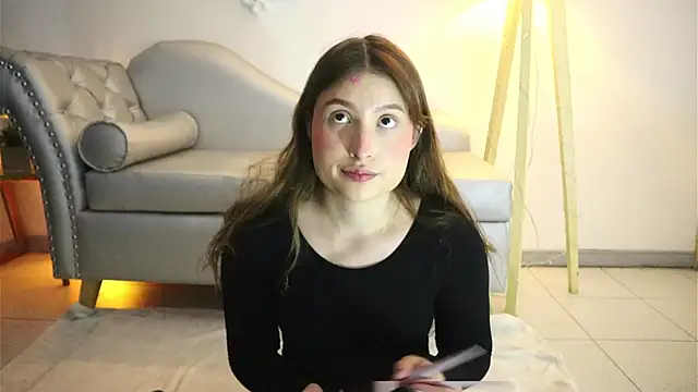 Snapshot of Daisha_Riley chatting on 12/04/25, 02:04 Daisha Riley online show from 12/04/25, 02:04