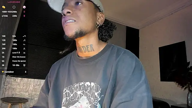 Snapshot of JhonyMiller_ chatting on 03/25/26, 08:15 JhonyMiller online show from 03/25/26, 08:15