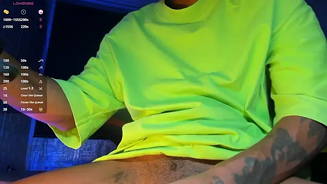 Snapshot of JhonyMiller_ chatting on 04/18/26, 08:20 JhonyMiller online show from 04/18/26, 08:20