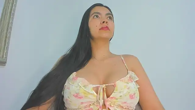 nathyy garcia online show from 11/08/25, 02:34