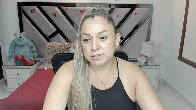 natalia5560 online show from 11/01/25, 01:24