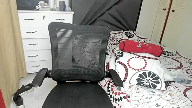 natalia5560 online show from 12/13/25, 07:53