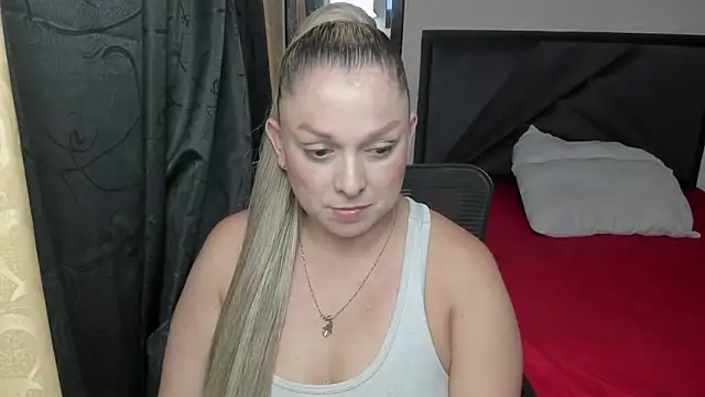 Snapshot of natalia5560 chatting on 04/09/26, 08:14 natalia5560 online show from 04/09/26, 08:14