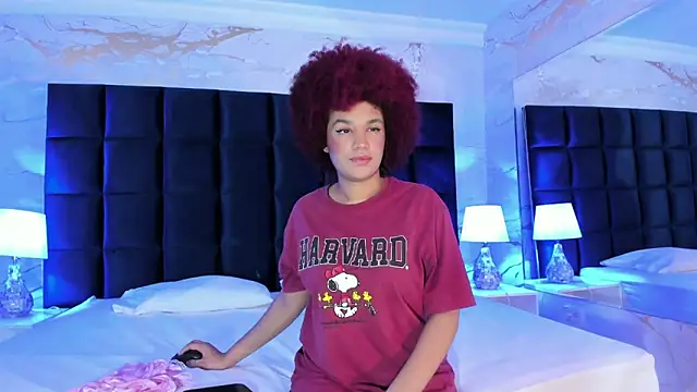 loladupont online show from 02/18/26, 03:13