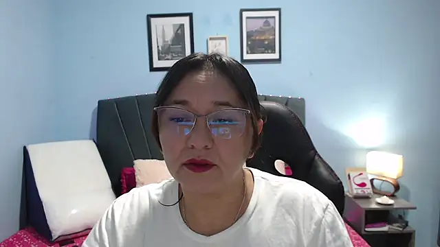 Snapshot of AngelRouss chatting on 03/14/25, 10:50 AngelRouss online show from 03/14/25, 10:50