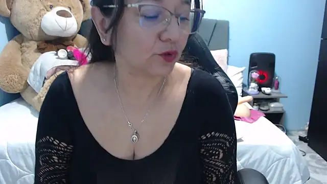 Snapshot of AngelRouss chatting on 03/20/26, 09:36 AngelRouss online show from 03/20/26, 09:36