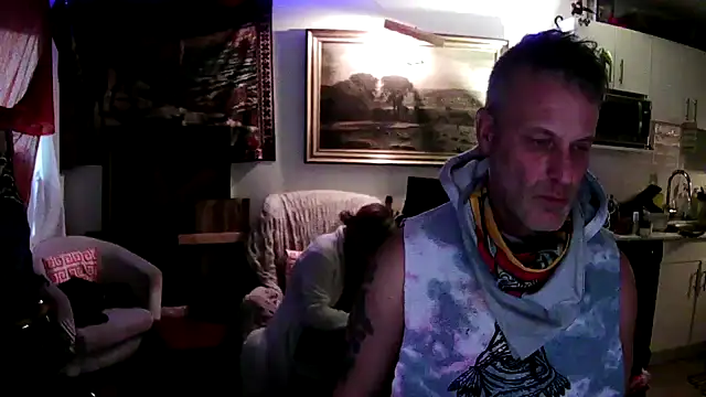 Snapshot of SilverandFox chatting on 01/21/25, 04:27 SilverandFox online show from 01/21/25, 04:27