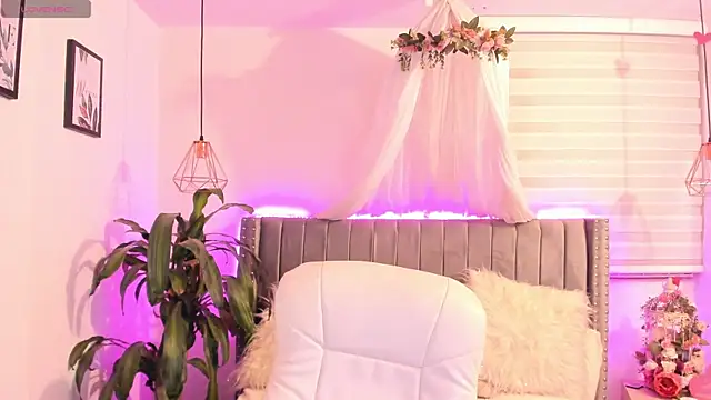 vanesa moon   online show from 02/14/25, 12:09