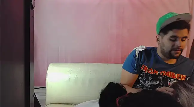 Snapshot of kattyandericc chatting on 02/21/25, 04:48 kattyandericc online show from 02/21/25, 04:48