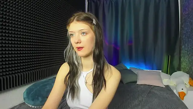 Lina Vi online show from 02/02/25, 02:48