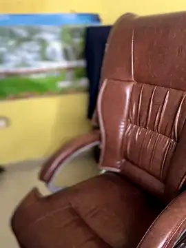 FlatVincy4 online show from 12/04/25, 04:33