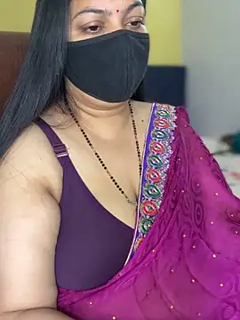 Snapshot of FlatVincy4 chatting on 12/20/25, 04:41 FlatVincy4 online show from 12/20/25, 04:41