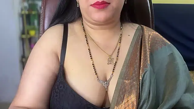 Snapshot of FlatVincy4 chatting on 01/15/26, 07:35 FlatVincy4 online show from 01/15/26, 07:35