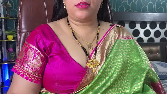 Snapshot of FlatVincy4 chatting on 02/07/26, 04:22 FlatVincy4 online show from 02/07/26, 04:22