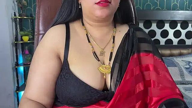 Snapshot of FlatVincy4 chatting on 02/11/26, 04:45 FlatVincy4 online show from 02/11/26, 04:45