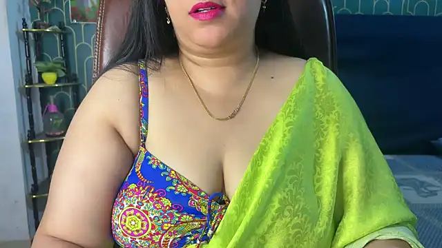 Snapshot of FlatVincy4 chatting on 02/28/26, 04:13 FlatVincy4 online show from 02/28/26, 04:13