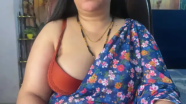 FlatVincy4 online show from 03/05/26, 04:03