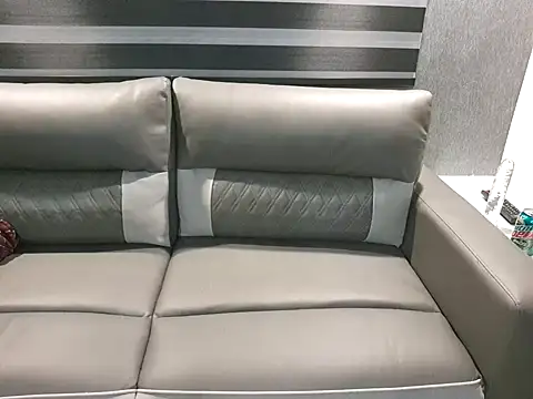 Wonderland Toes online show from 02/04/25, 05:10