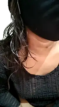 Looliya02 online show from 01/24/25, 11:26