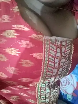 Looliya02 online show from 02/20/25, 05:44