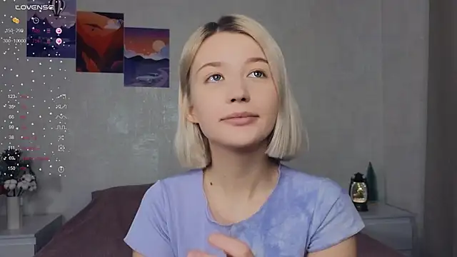 Snapshot of LucyLure chatting on 12/25/24, 09:13 LucyLure online show from 12/25/24, 09:13