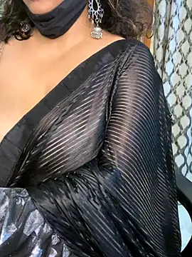 Snapshot of hot_menka chatting on 09/17/25, 05:25 hot menka online show from 09/17/25, 05:25