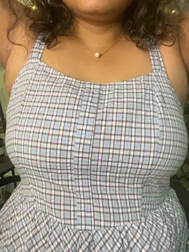 Snapshot of hot_menka chatting on 09/29/25, 09:47 hot menka online show from 09/29/25, 09:47