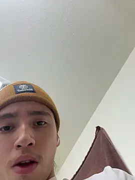 Snapshot of qbaby96 chatting on 12/28/24, 08:36 qbaby96 online show from 12/28/24, 08:36