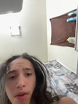 Snapshot of qbaby96 chatting on 01/09/25, 03:34 qbaby96 online show from 01/09/25, 03:34