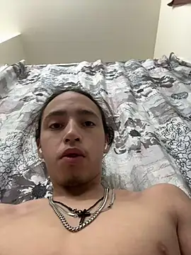 Snapshot of qbaby96 chatting on 03/12/25, 09:03 qbaby96 online show from 03/12/25, 09:03