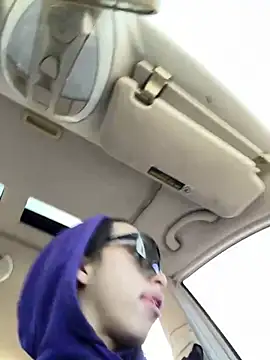 Snapshot of qbaby96 chatting on 03/13/25, 02:33 qbaby96 online show from 03/13/25, 02:33