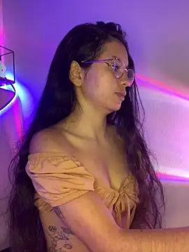 Snapshot of Rosita_forever_ chatting on 01/28/25, 03:35 Rosita forever  online show from 01/28/25, 03:35