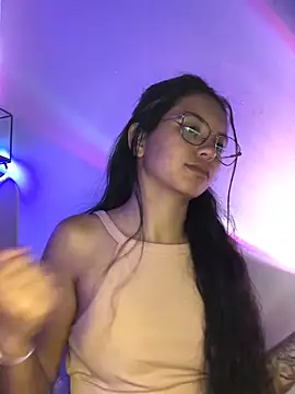 Snapshot of Rosita_forever_ chatting on 02/05/25, 06:46 Rosita forever  online show from 02/05/25, 06:46