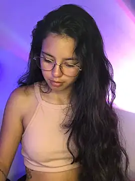 Snapshot of Rosita_forever_ chatting on 02/05/25, 10:08 Rosita forever  online show from 02/05/25, 10:08
