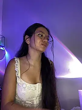 Snapshot of Rosita_forever_ chatting on 02/15/25, 08:54 Rosita forever  online show from 02/15/25, 08:54
