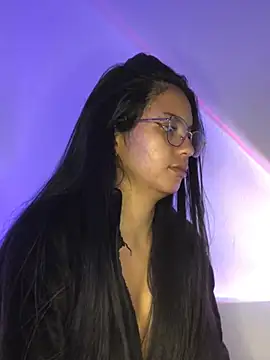 Snapshot of Rosita_forever_ chatting on 02/19/25, 10:12 Rosita forever  online show from 02/19/25, 10:12
