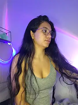 Snapshot of Rosita_forever_ chatting on 02/28/25, 06:54 Rosita forever  online show from 02/28/25, 06:54