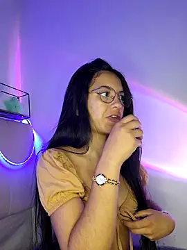 Snapshot of Rosita_forever_ chatting on 03/01/25, 01:07 Rosita forever  online show from 03/01/25, 01:07
