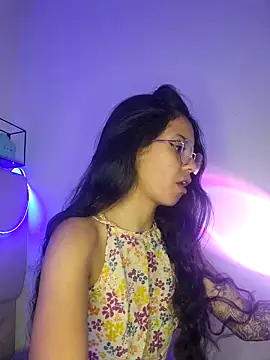 Snapshot of Rosita_forever_ chatting on 03/06/25, 05:54 Rosita forever  online show from 03/06/25, 05:54