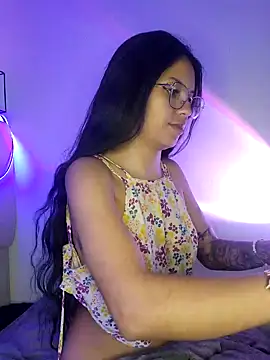 Snapshot of Rosita_forever_ chatting on 03/07/25, 12:04 Rosita forever  online show from 03/07/25, 12:04