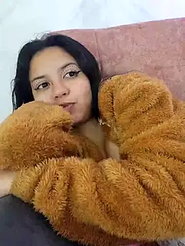 Snapshot of Rosita_forever_ chatting on 03/21/25, 08:39 Rosita forever  online show from 03/21/25, 08:39