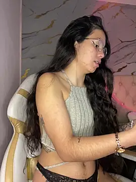 Snapshot of Rosita_forever_ chatting on 09/09/25, 02:16 Rosita forever  online show from 09/09/25, 02:16