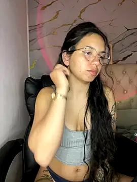 Snapshot of Rosita_forever_ chatting on 10/03/25, 05:48 Rosita forever  online show from 10/03/25, 05:48
