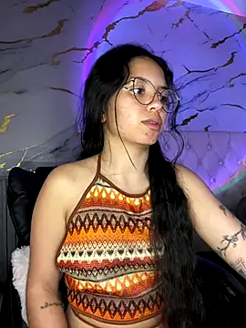 Snapshot of Rosita_forever_ chatting on 10/10/25, 02:27 Rosita forever  online show from 10/10/25, 02:27