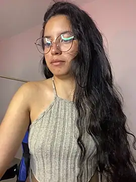 Rosita forever  online show from 11/29/25, 02:47