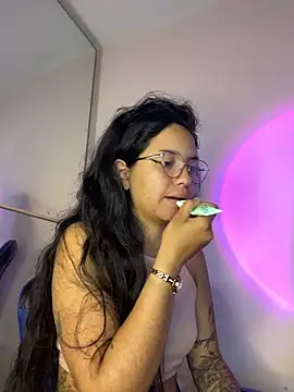 Rosita forever  online show from 04/03/26, 12:36